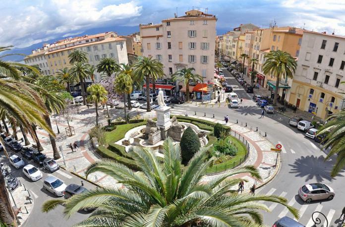 Apartamento Chambre Cozy Et Confortable Au Coeur D'Ajaccio Ajaccio  Exterior foto